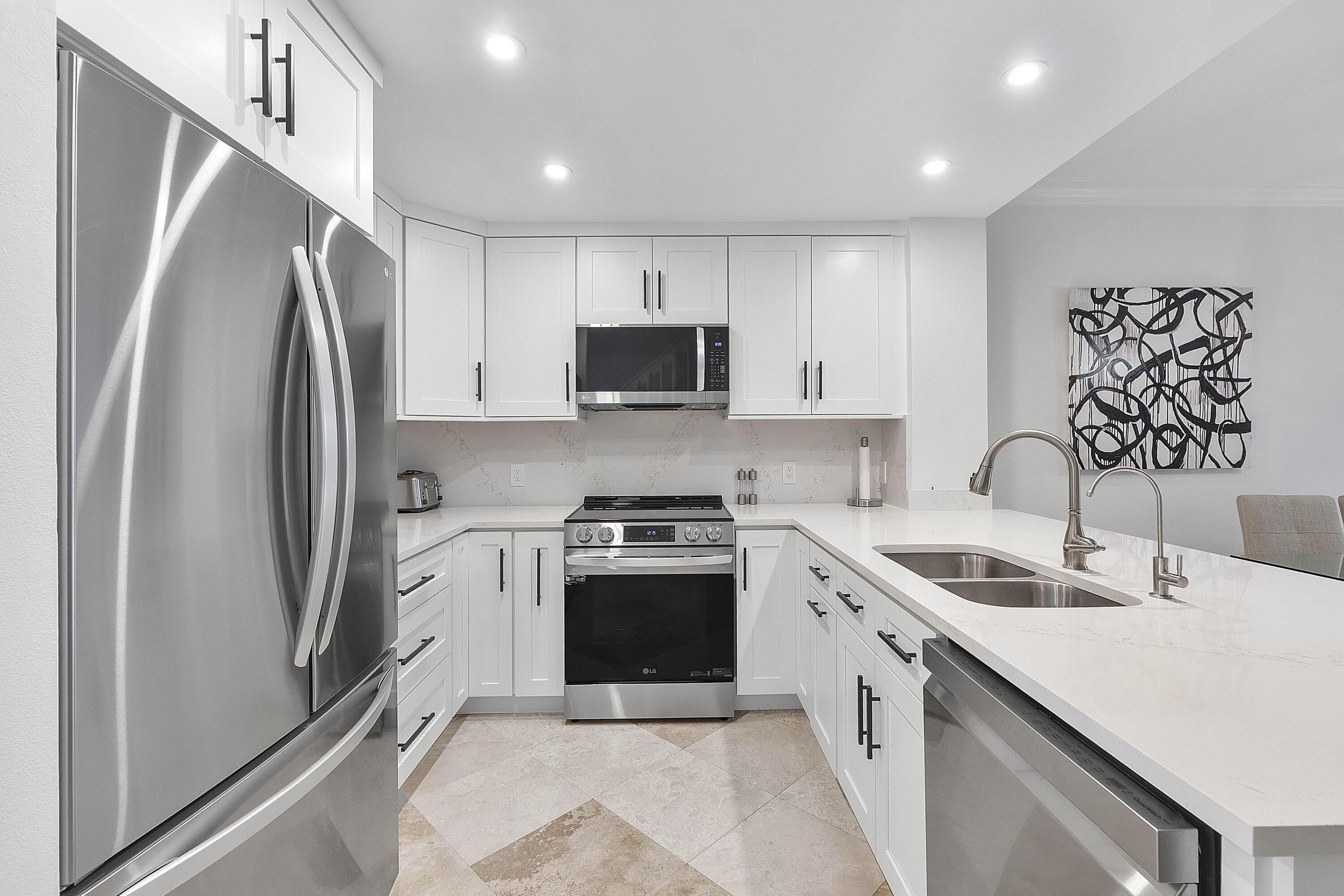Image 4: 3596 S Ocean Blvd u102_004