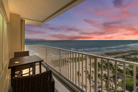 750 N Ocean Blvd
