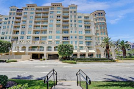 99 SE Mizner Boulevard