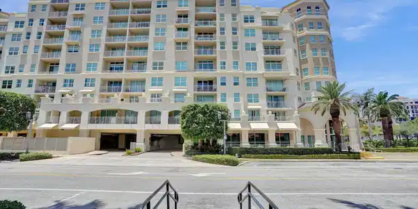 99 SE Mizner Boulevard