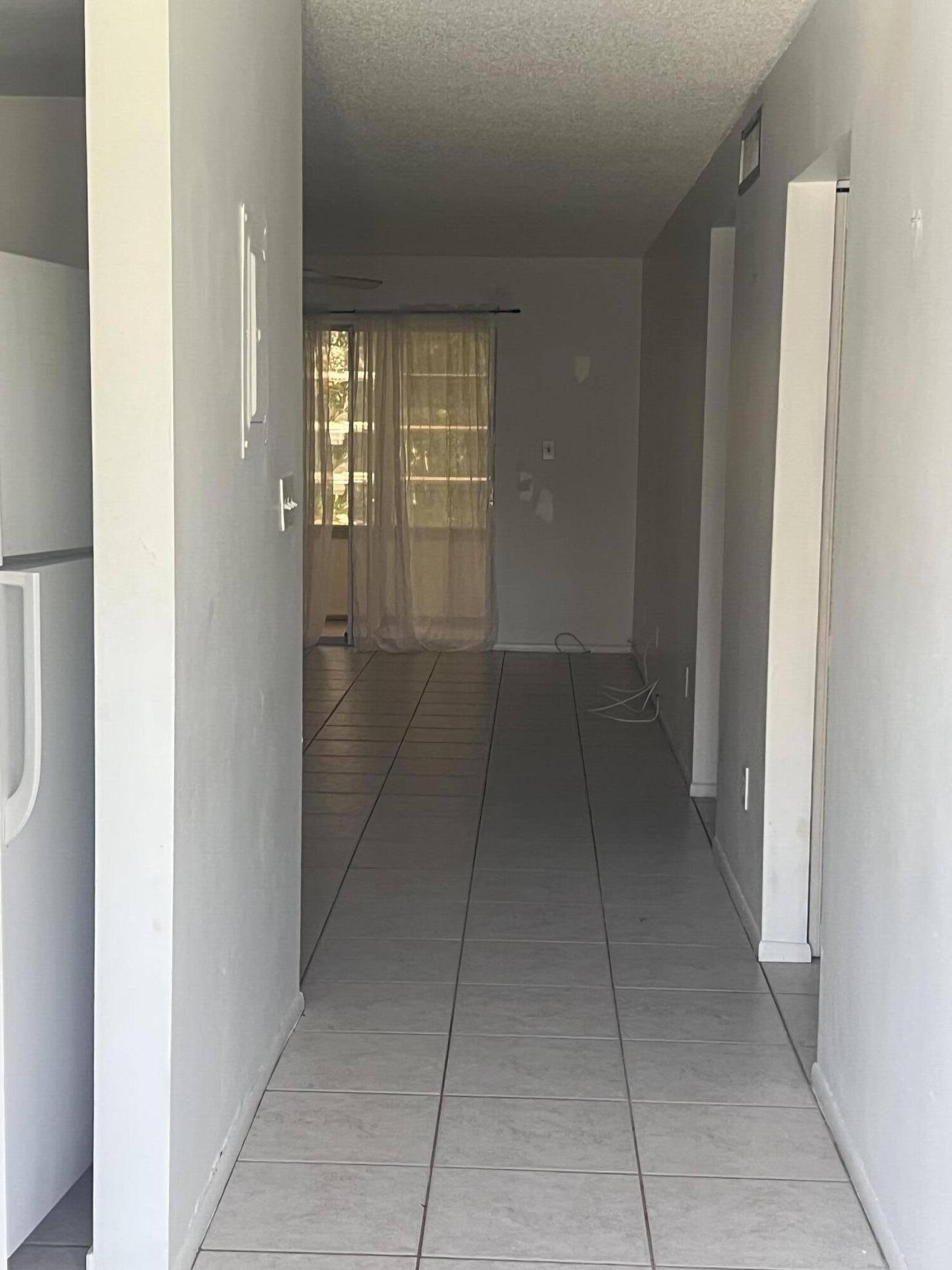 Image 2: Entry