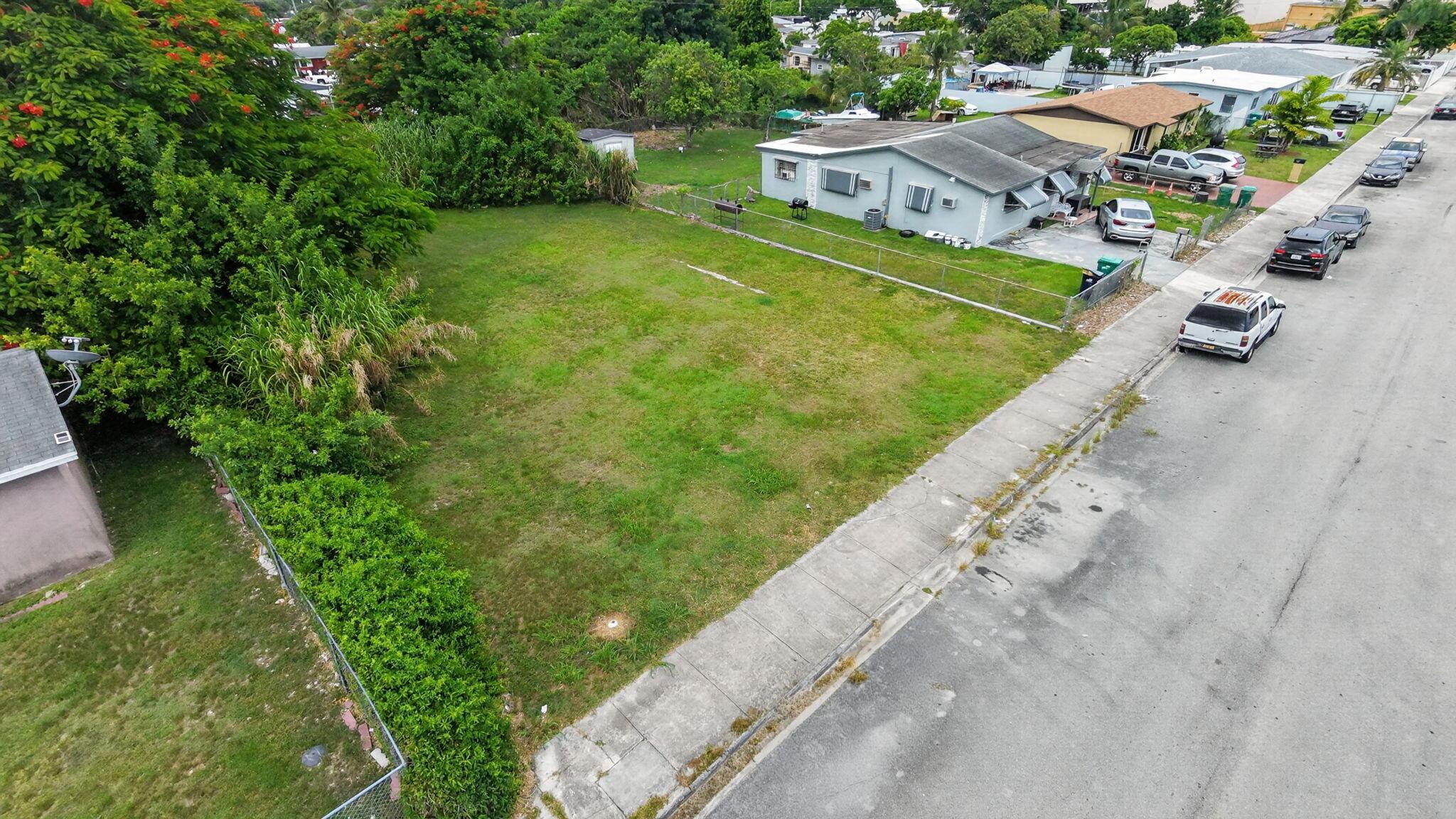 Image 4: 10-web-or-mls-DJI_20260726000905_0276_D