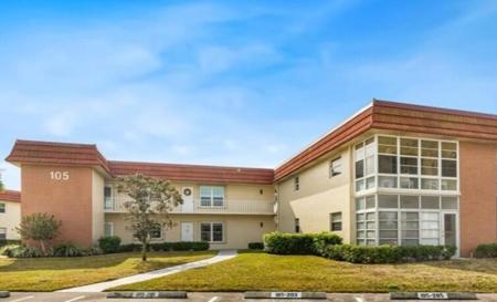105 Springlake Court