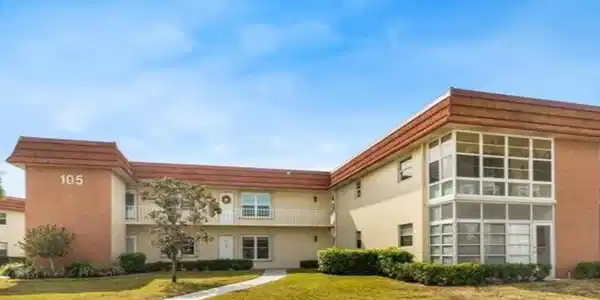 105 Springlake Court