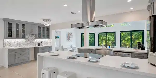 Image 3: Spacious Open Kitchen