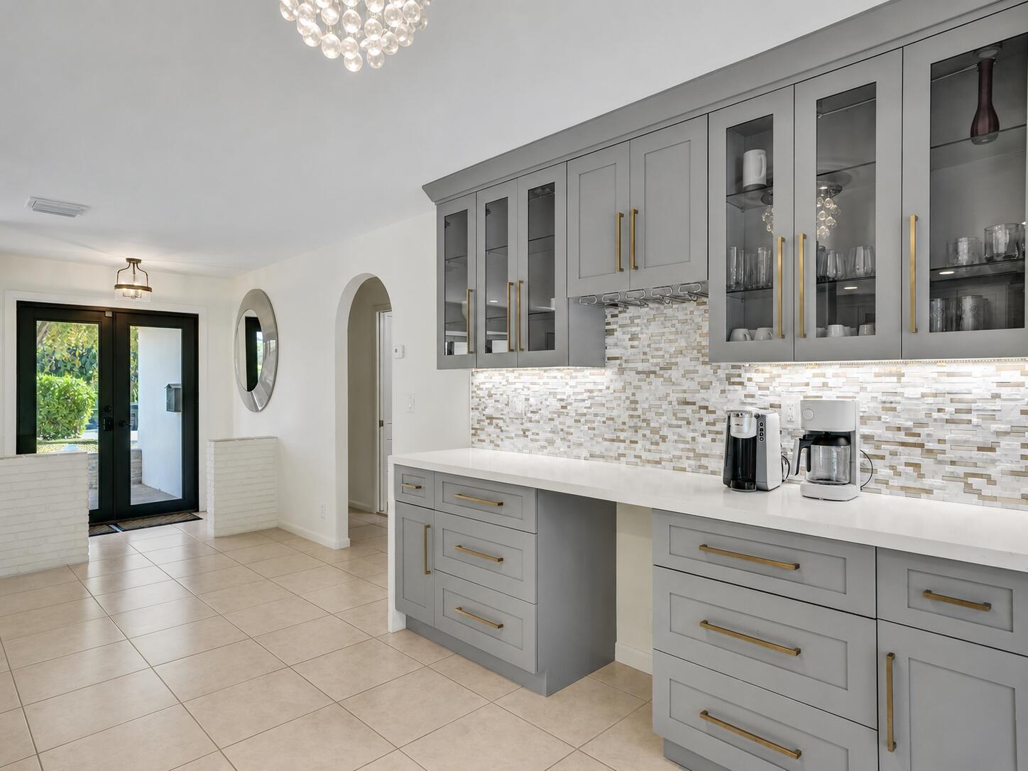 Image 4: Kitchen Coffee Bar