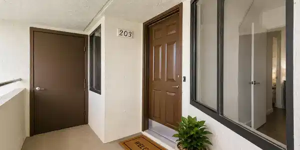 Image 2: Entry