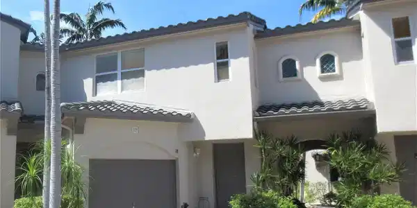 1900 Oceanwalk Ln