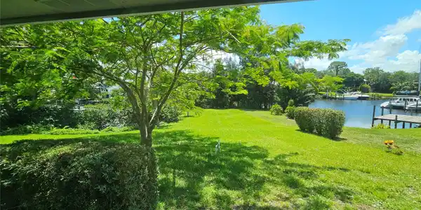 838 SW Hidden River Ave