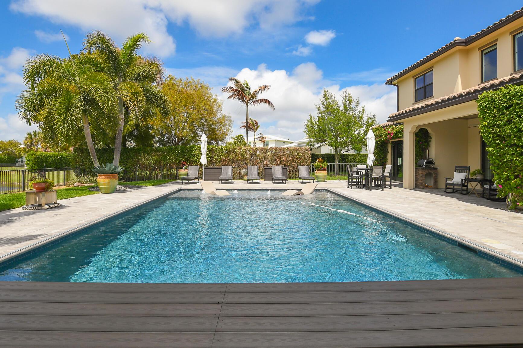 Image 4: Resort Style, Saltwater Pool