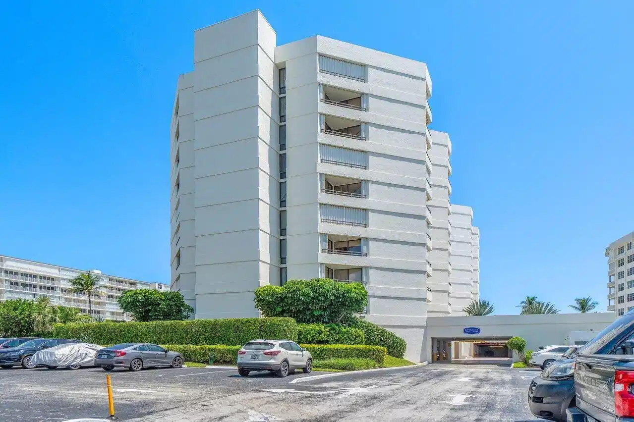 Image 1: 001-3560SouthOceanBoulevard-809-SouthPal