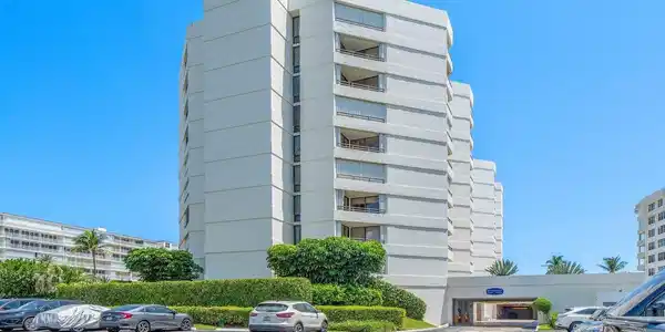 3560 S Ocean Boulevard