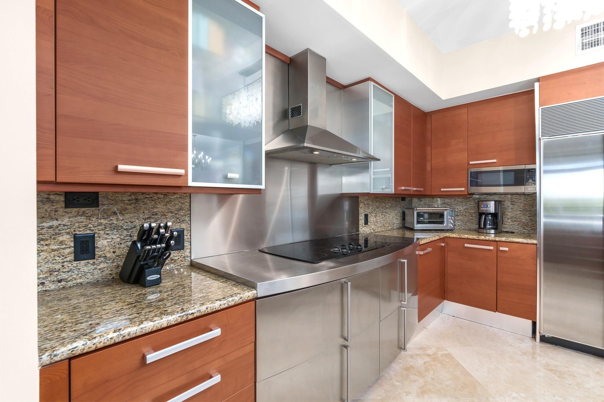 Image 4: Italian Cabinetry