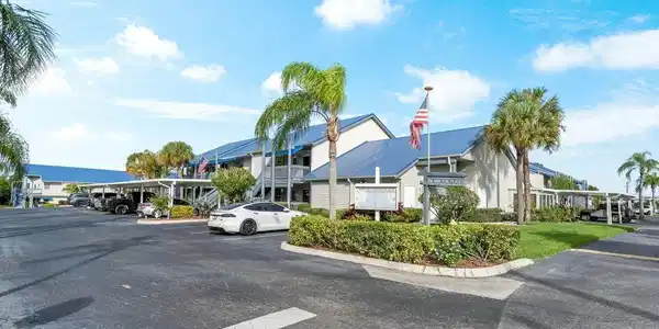 1617 NE Nautical Place