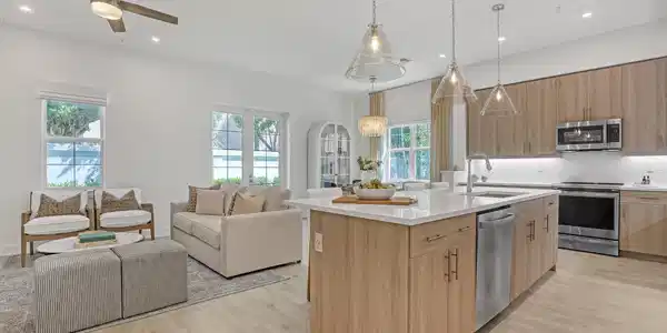 106 Royal Palm Circle