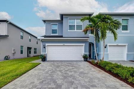 1812 SE Ocean Cove Way
