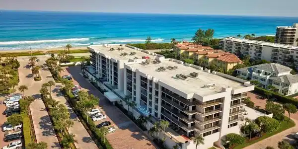 2667 N Ocean Blvd