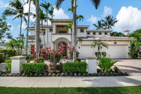 820 NE Bay Isle Drive
