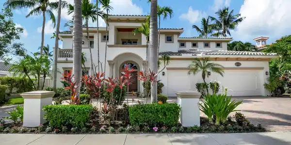 820 NE Bay Isle Drive
