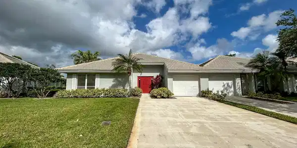 2666 SW Westlake Circle