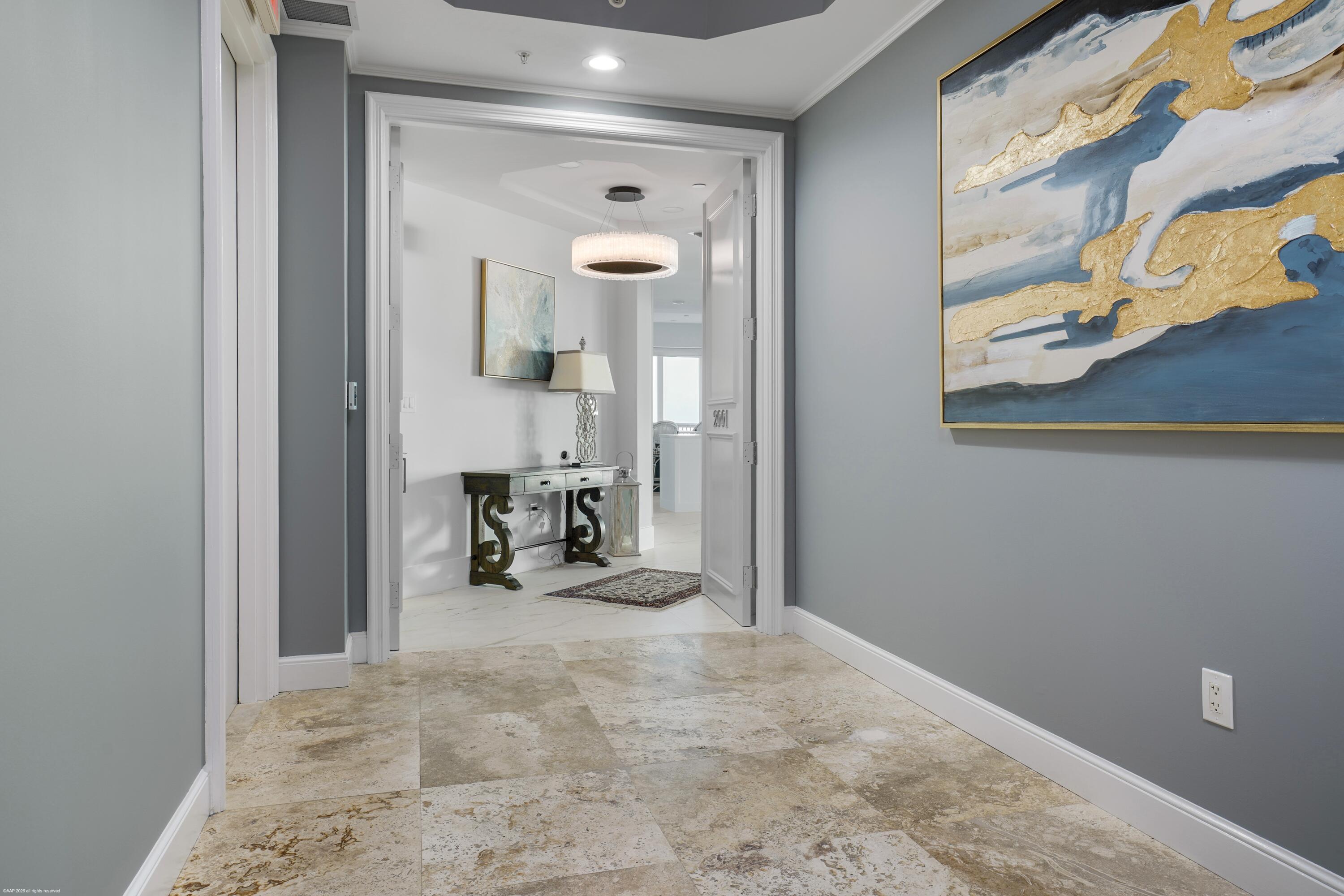 Image 2: 5150 N Ocean Dr 2001 003