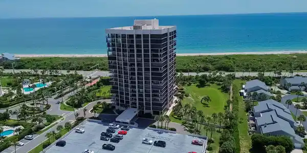 5047 N Hwy A1A