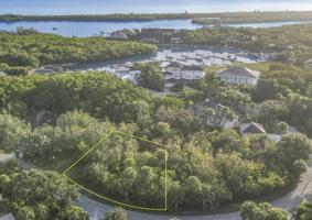 7752 SE Loblolly Bay Drive