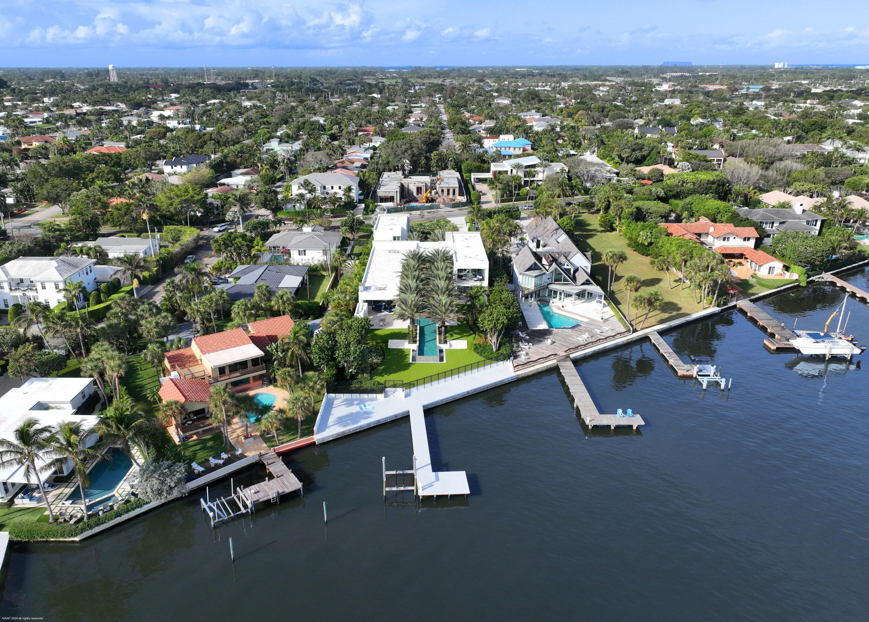 Image 3: 7810 S Flagler Dr 002