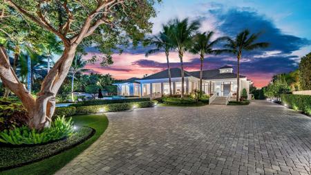 702 N Ocean Boulevard