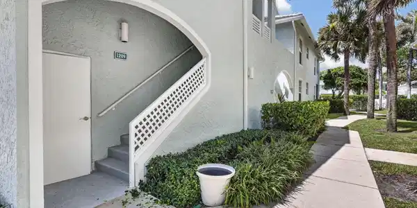 Image 3: 5-web-or-mls-BS1A4868