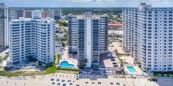 3700 Galt Ocean Dr