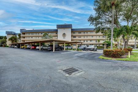 921 Spanish Circle