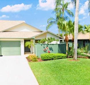 6764 SE Bunker Hill Drive