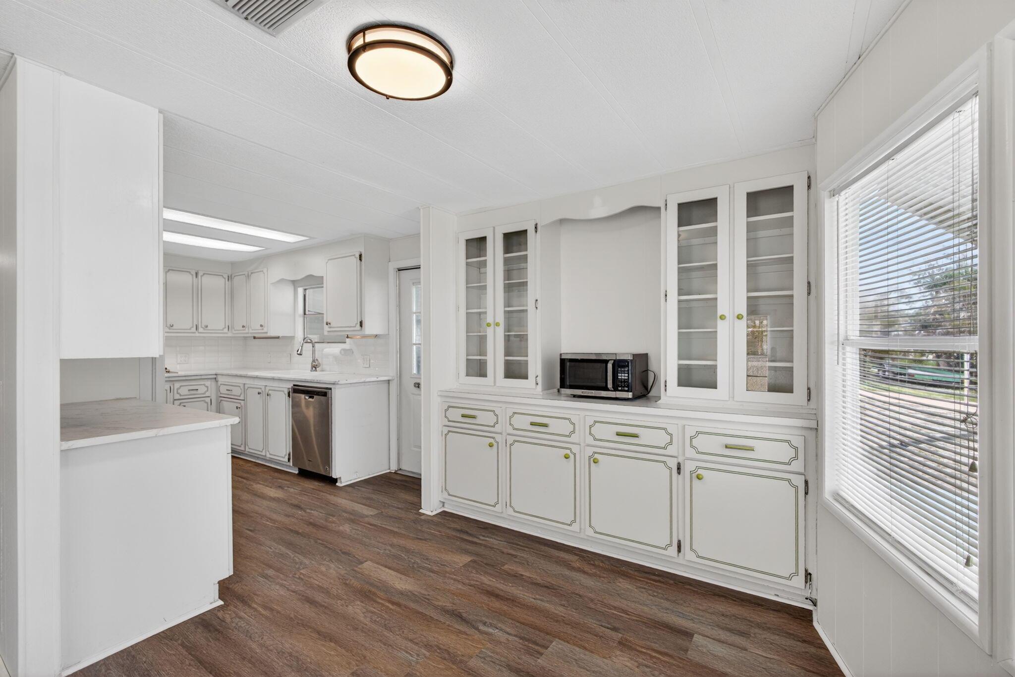Image 3: 20-web-or-mls-5D1A6787