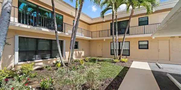 1 SE Turtle Creek Drive