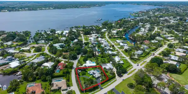 Image 3: 37-shore ex-3