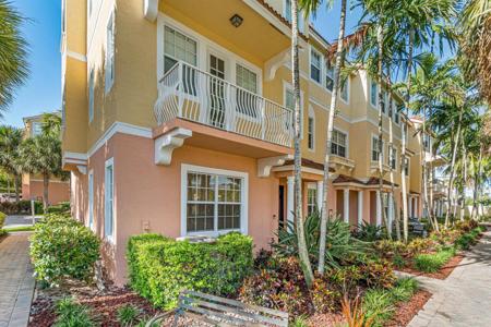 101 Harbors Way