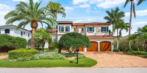 2386 W Maya Palm Drive