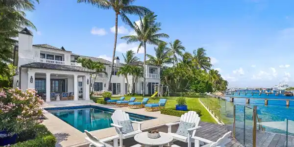 1610 N Ocean Boulevard