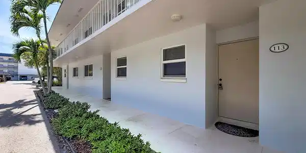 Image 3: 207 Tropic Isle Drive #113-9