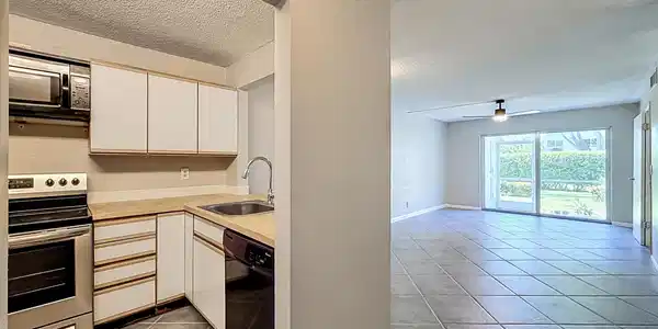 Image 4: 207 Tropic Isle Drive #113-13