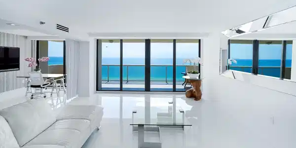 5757 Collins Ave