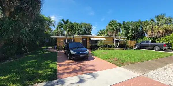 435 NE 5th Street