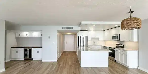 10410 S Ocean Drive