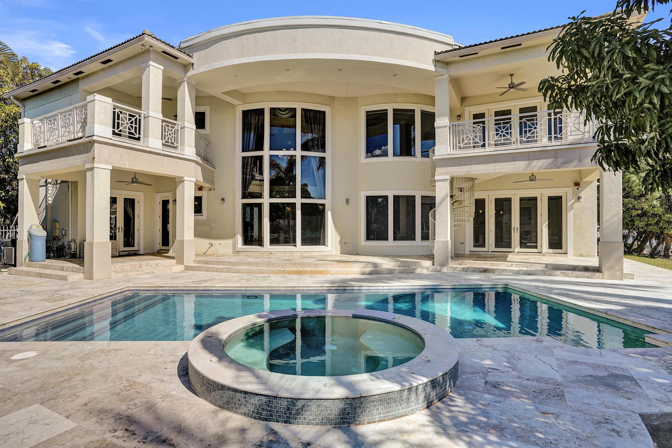 Image 4: Pool, Patio and Covered Patios