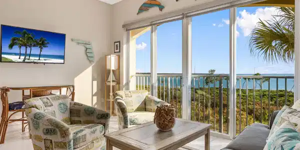 27 Harbour Isle Drive W