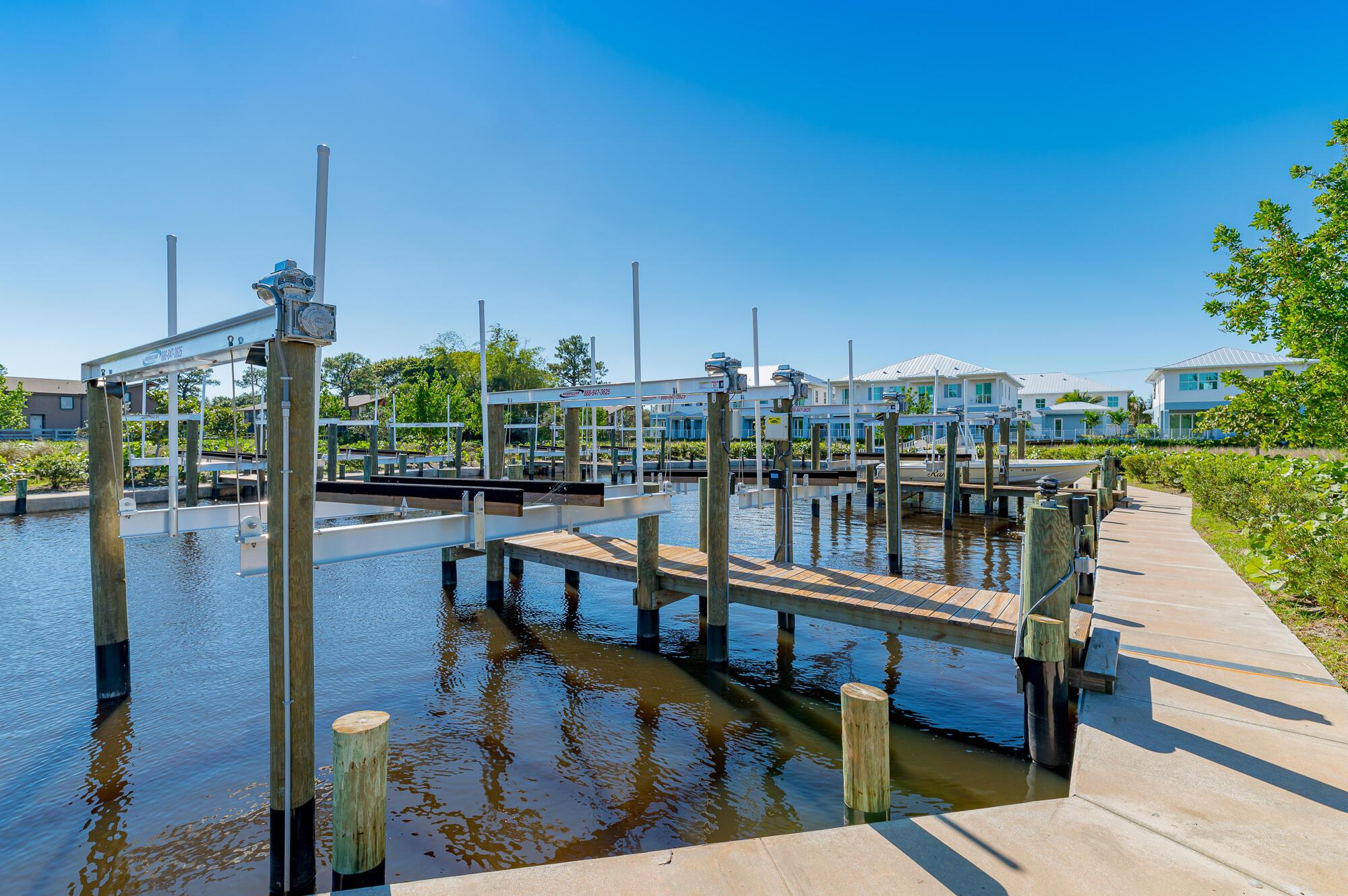 Image 3: Private deeded dock