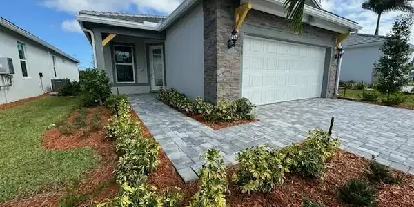 1379 Haven Circle