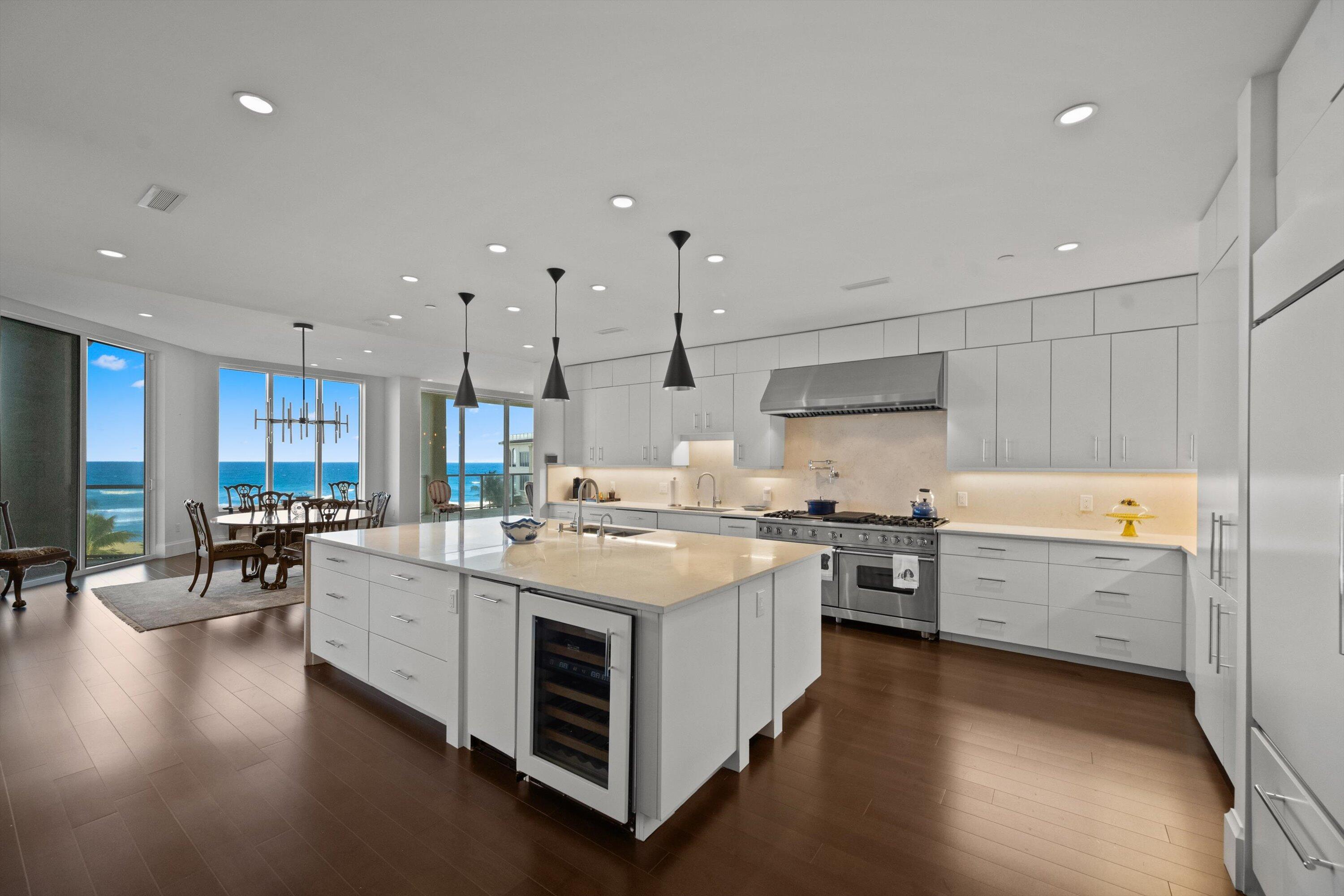 Image 1: Kitchen