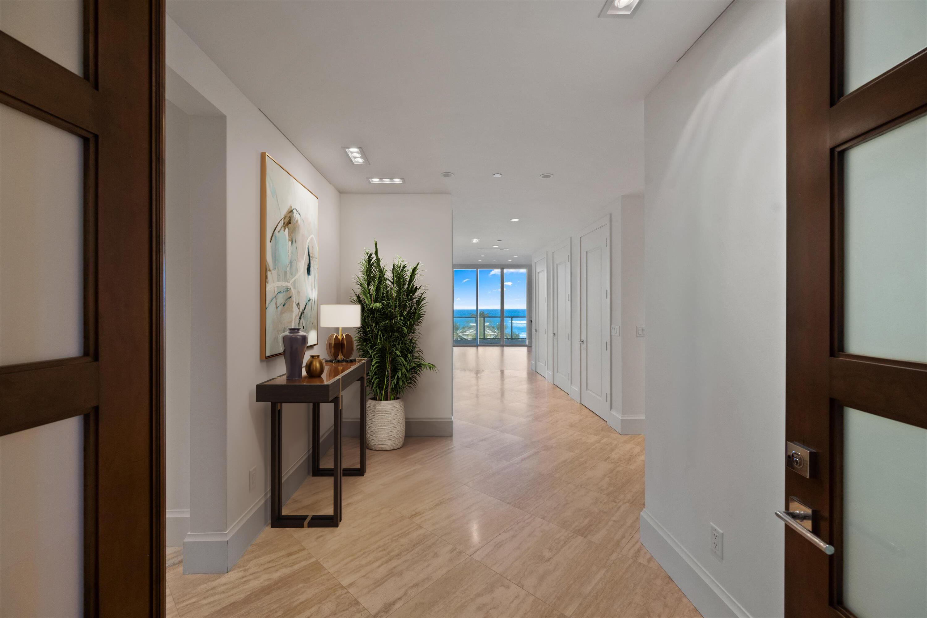 Image 2: Foyer